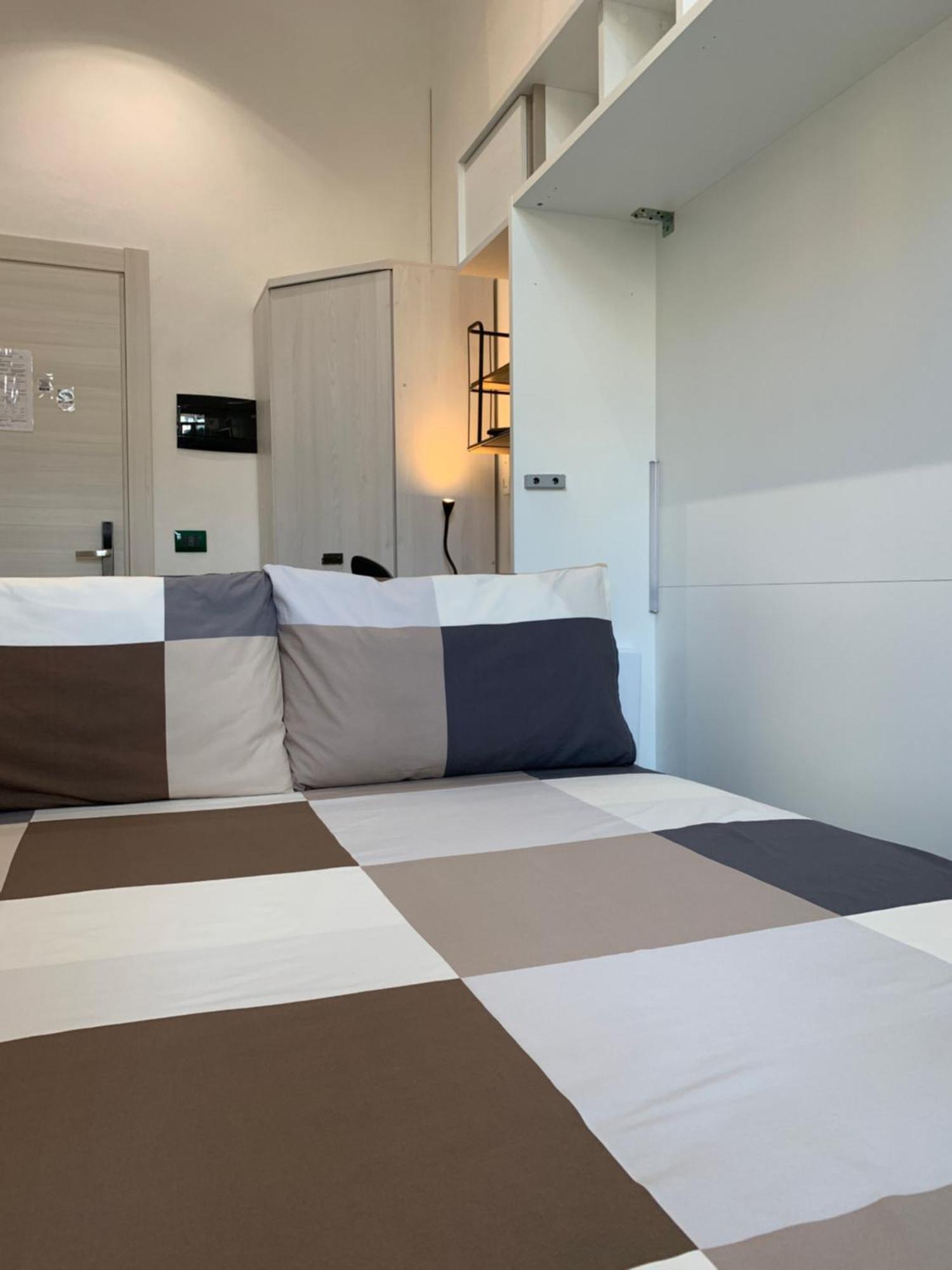 Drooms 4,0 Domotic Smart Self 24H,7 Vicino Treni Porta Susa E Centro Storico Торино Екстериор снимка