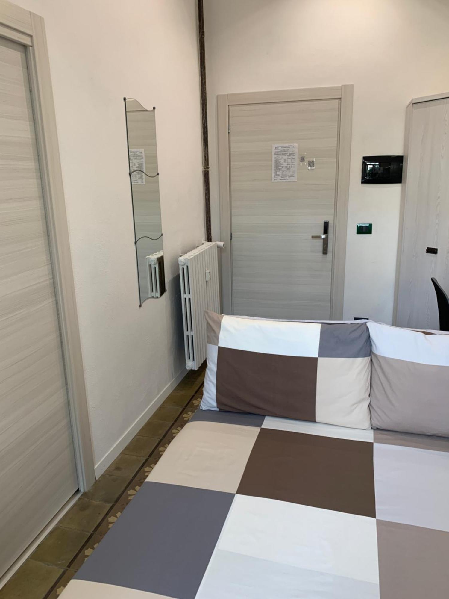 Drooms 4,0 Domotic Smart Self 24H,7 Vicino Treni Porta Susa E Centro Storico Торино Екстериор снимка